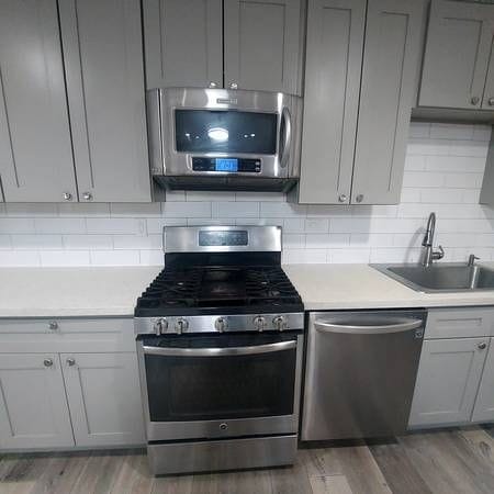 Building Photo - 445 E Francis St