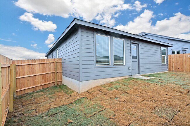 Building Photo - 350 Kayden Ct