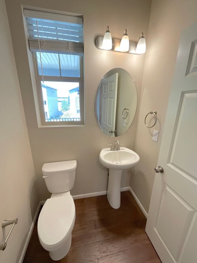 Building Photo - 3 Bedroom Home Available Near Marksheffel ...