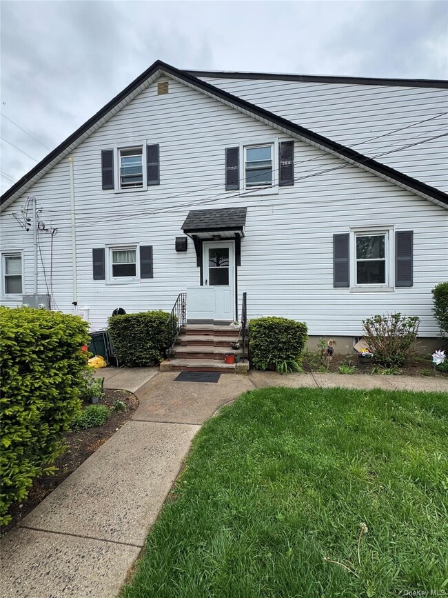 Building Photo - 630 Tulip Ave