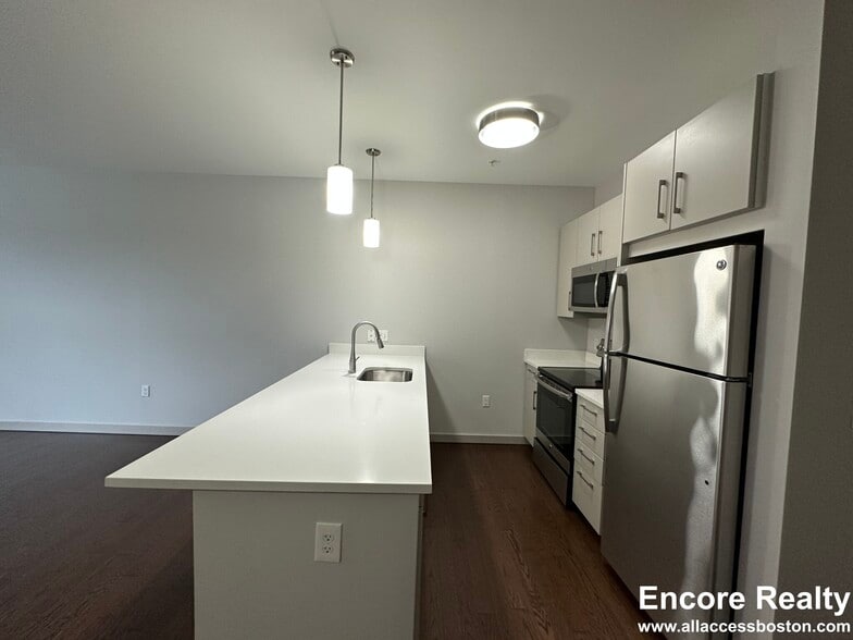 Primary Photo - 21 Harris St