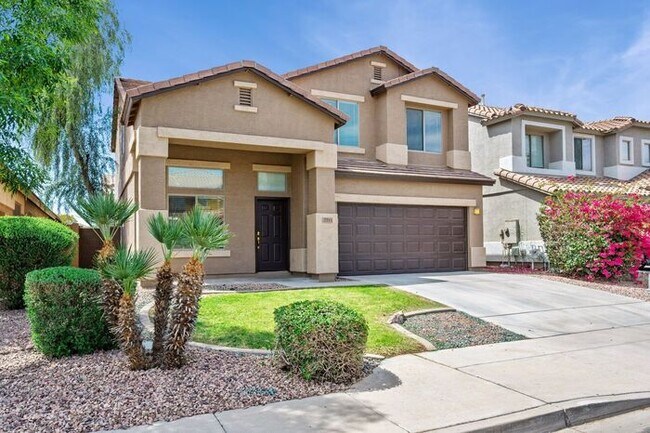 Building Photo - San Tan Heights