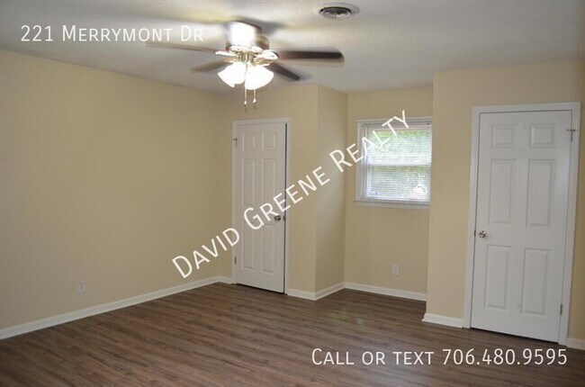 Building Photo - 221 Merrymont Dr