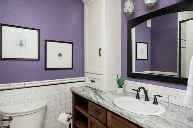 Building Photo - 5 Bedroom 2.5 Bath Retreat in Prime Arvada...