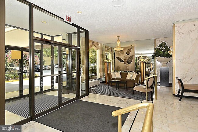 Building Photo - 11801 Rockville Pike