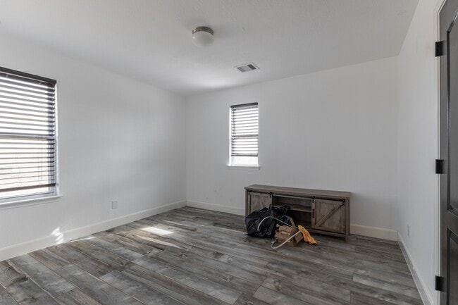 Building Photo - 2702 Oat Harvest Ct