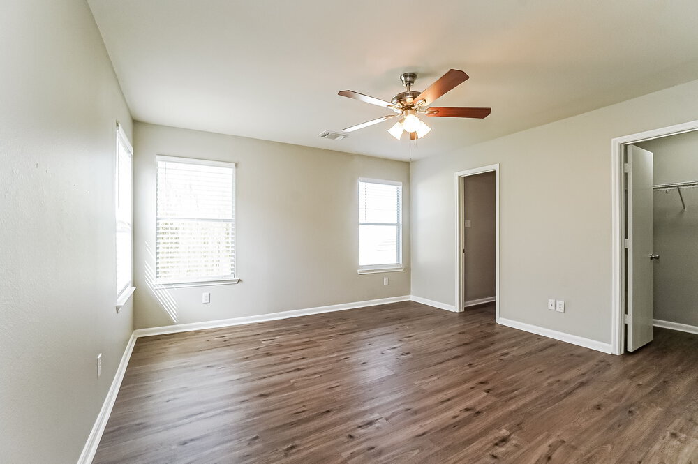 Building Photo - 11410 Sugar Bowl Dr