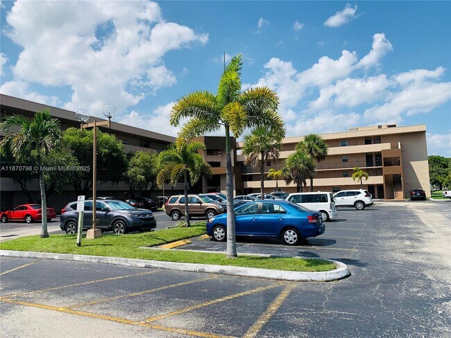 Building Photo - 502 NW 87th Ave