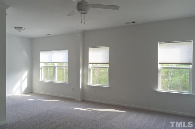 Building Photo - 1004 Archer Ln