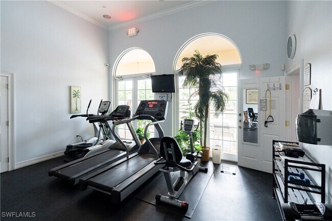 Building Photo - 15449 Bellamar Cir