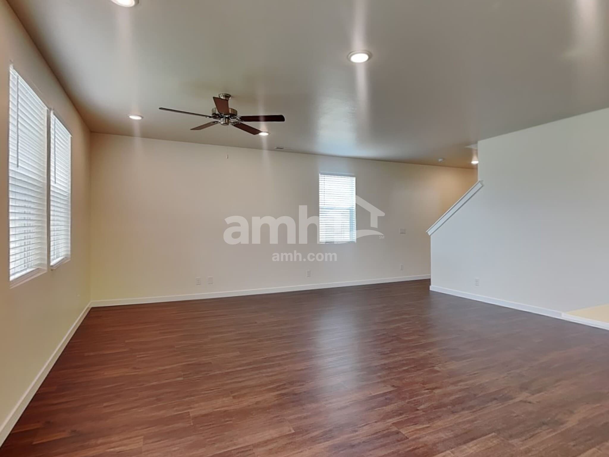 Building Photo - 9428 W Shumard St