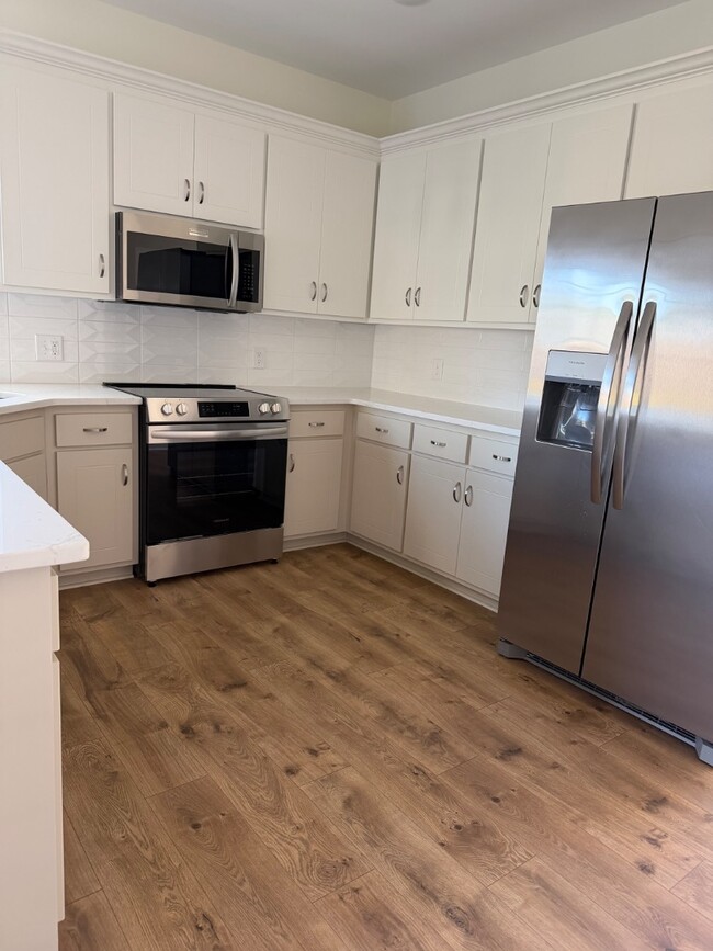 Building Photo - 2537 Jones St