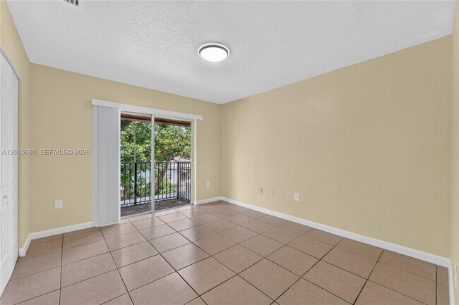 Building Photo - 1101 Prospect Rd