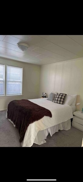 Building Photo - 220 S Taylor St