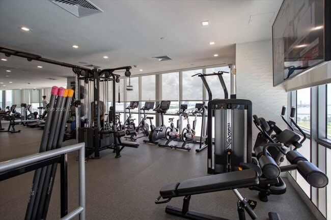 Building Photo - 1100 Biscayne Blvd