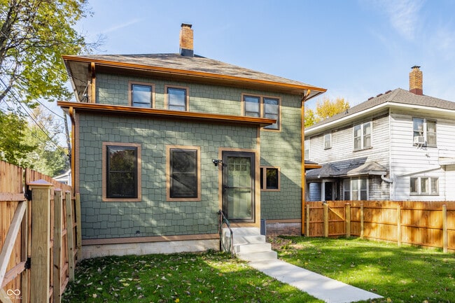 Building Photo - 1235 Tecumseh St