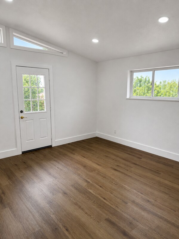 Building Photo - 2712 Oakcliff St