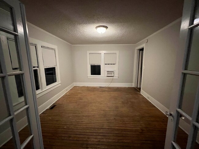 Building Photo - 3923 Carolina Beach Rd