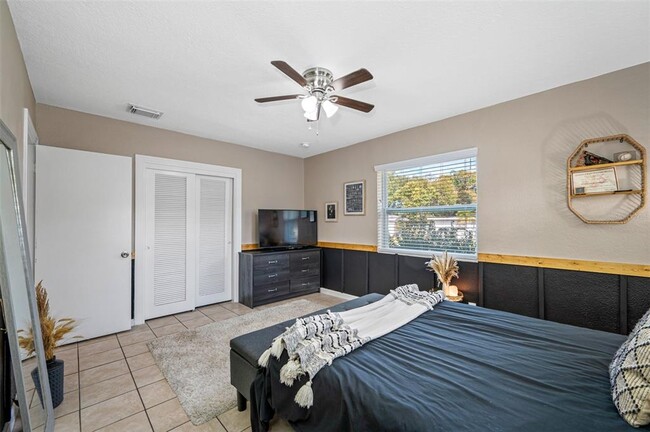 Building Photo - 1411 Pine Brook Dr