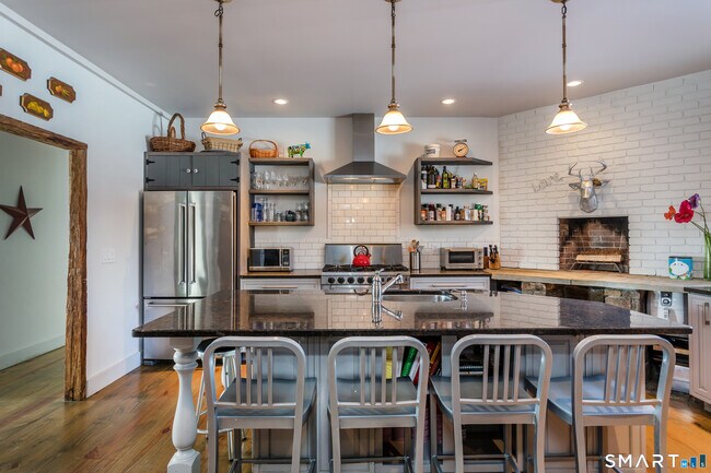 Building Photo - 66 Westwoods #2 Rd