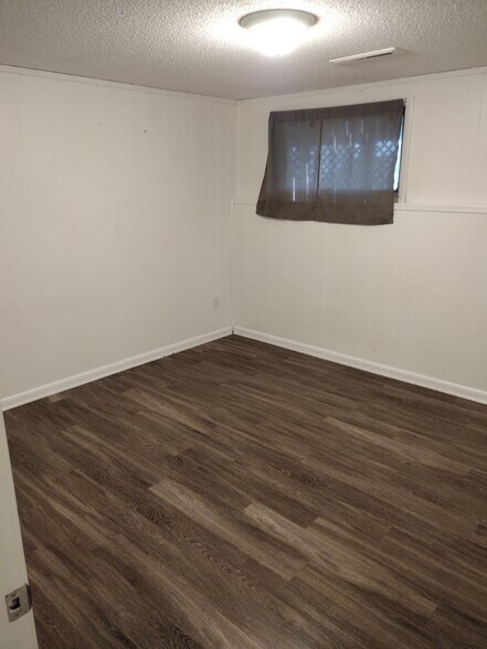 Bonus Room / Office - 2700 64th St