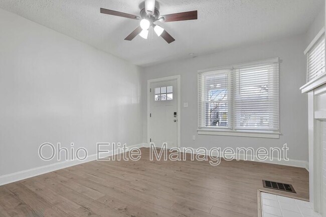 Building Photo - 1115 S Ohio Ave