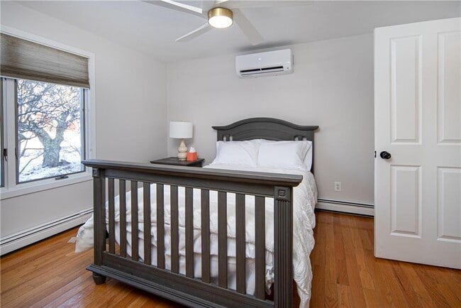 Building Photo - 262 Wood Hill Rd