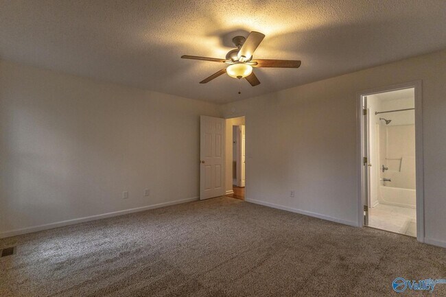 Building Photo - 111 Cepha Dr