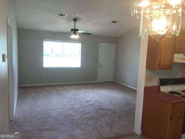 Building Photo - 228 Dallas Cir