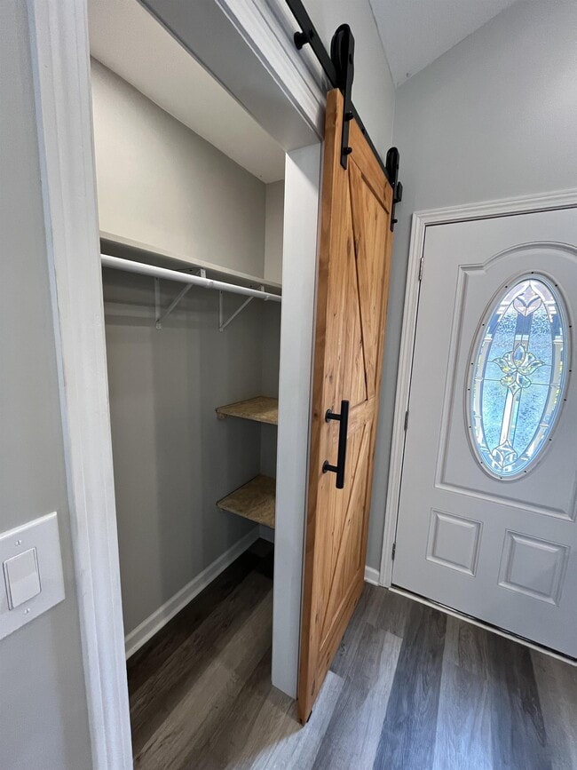 Building Photo - 8010 Sunset Heights Dr