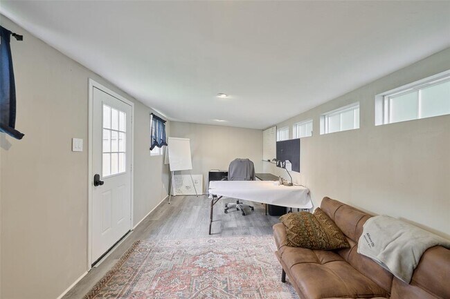 Building Photo - 3607 Hickory Hill Ln