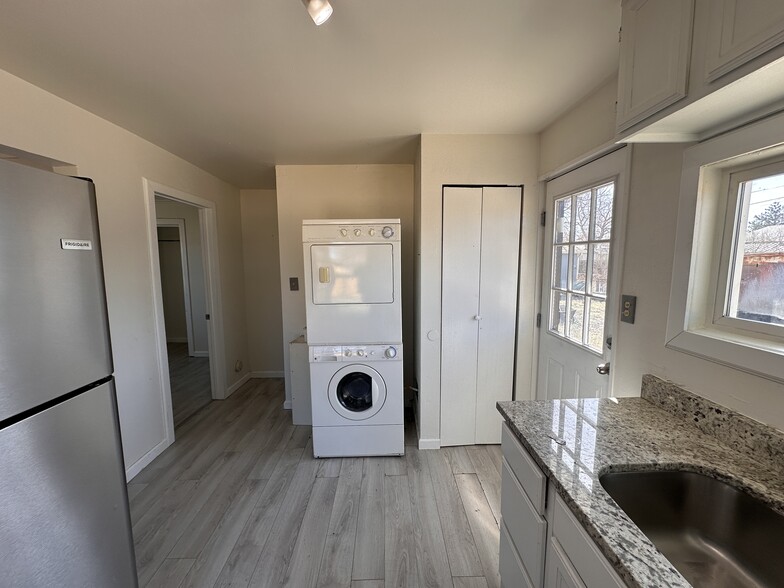 Kitchen - 1134 Brighton St