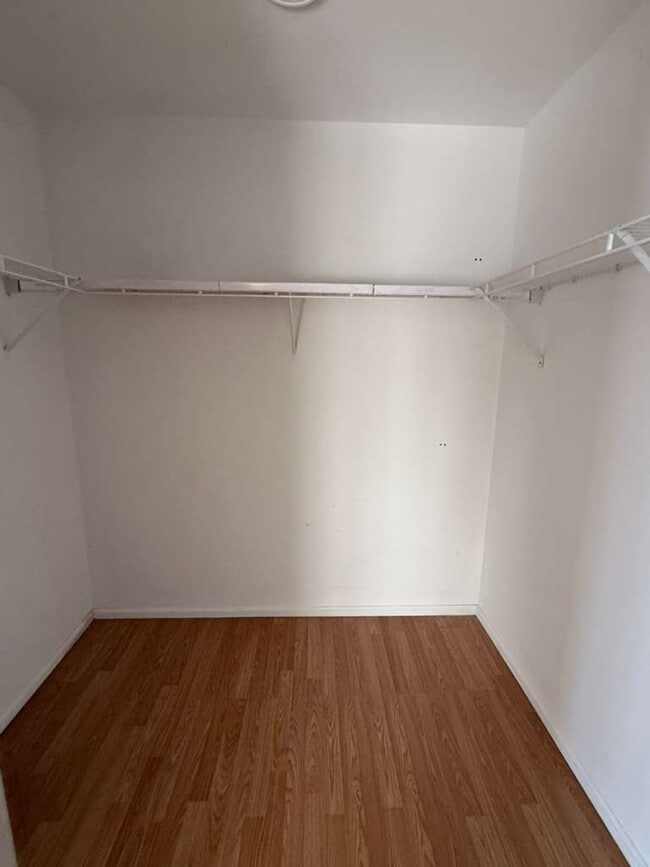 Building Photo - 1 Sunnydale Ct