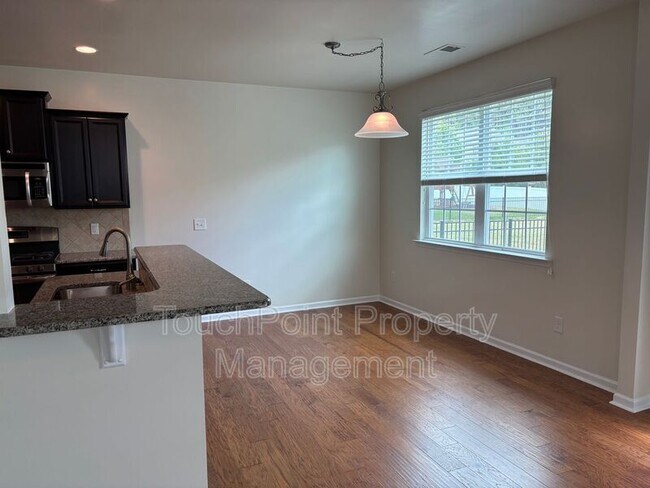 Building Photo - 78123 Rillstone Dr