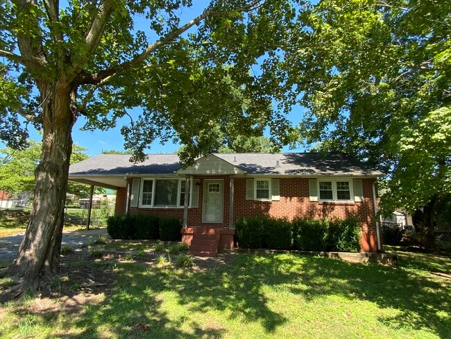 Building Photo - 962 Draughon Dr