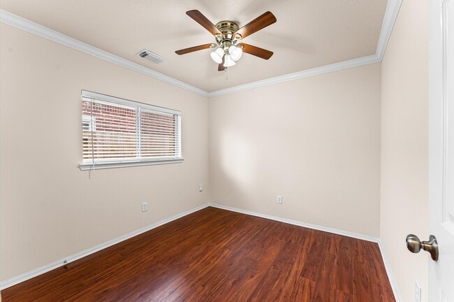 Building Photo - 13009 Castlewind Ln