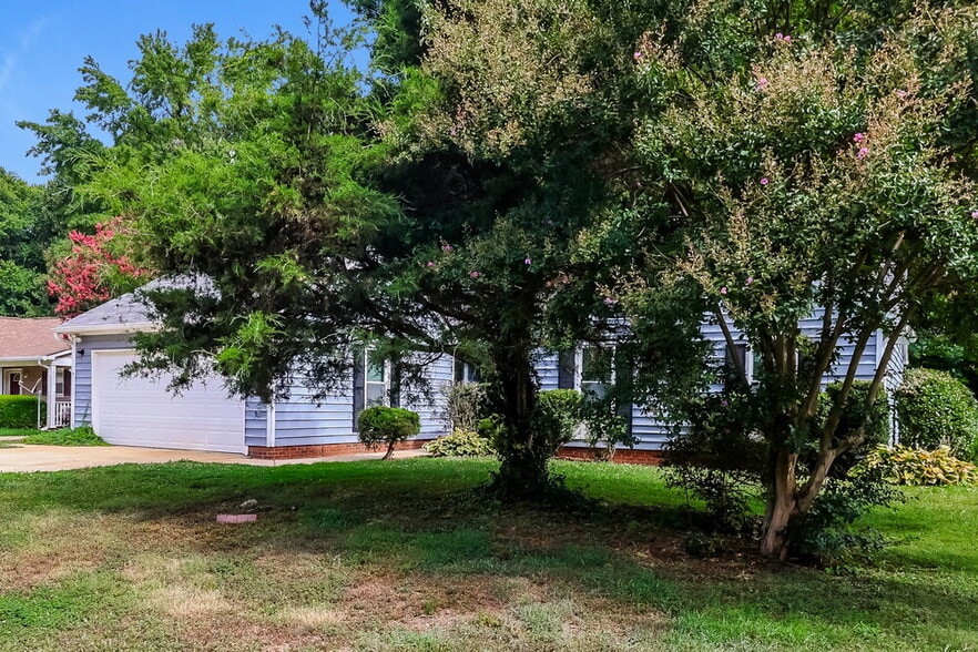 Building Photo - 5422 Doverstone Ct