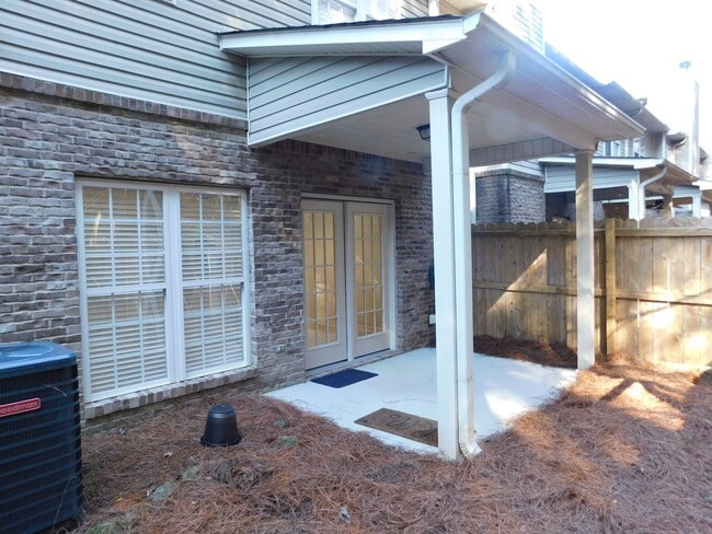 Building Photo - 1451 Riverwalk Cir - Hoover