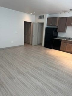 Building Photo - 2317 Huntington Ave