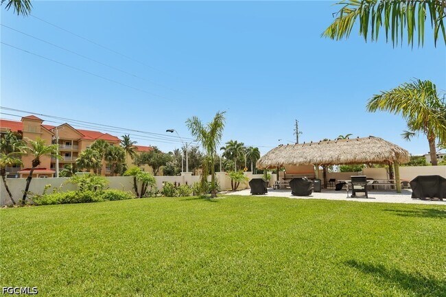 Building Photo - 7400 Estero Blvd