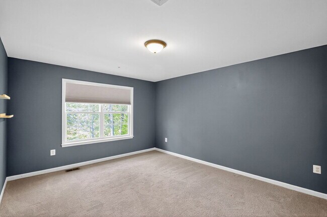 Building Photo - 3256 Truffle Glen Pl