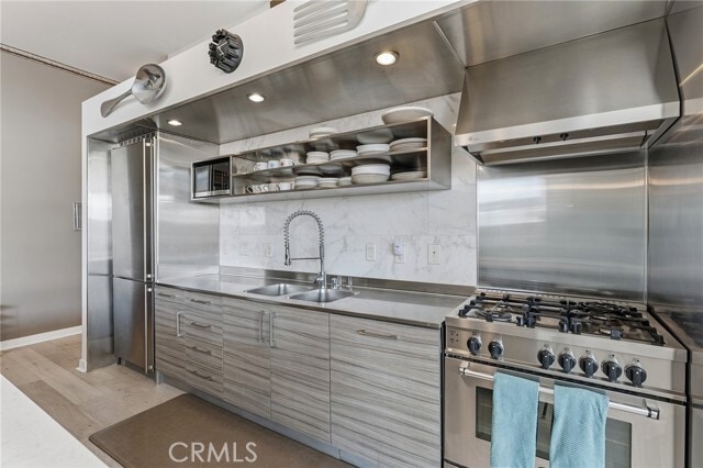 Building Photo - 4080 Glencoe Ave