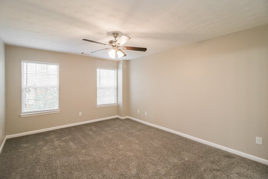 Building Photo - 420 Townsend Bend