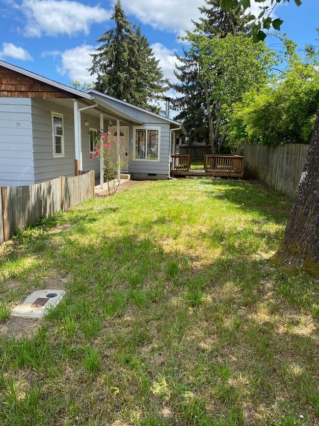 Building Photo - 4 bed 1 bath