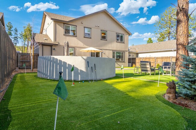 Building Photo - 2841 W Alamo Dr