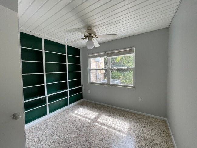 Building Photo - 6346 Beechwood Ave