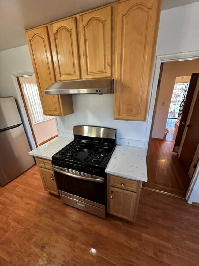 Building Photo - Nor Cal Realty, Inc. - 3 Bedroom 2  Bath with 2 car garage