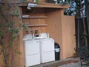 Building Photo - 3012 Seville St