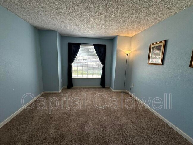 Building Photo - 2500 Winding Creek Blvd