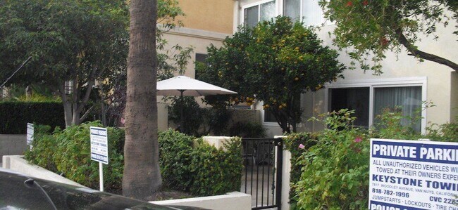 Building Photo - MARGATE PALMS ASSOCIATES,LLC 174